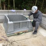 山口市徳佐にて愛媛県産大島石！で累代墓石を建てさせていただきました！